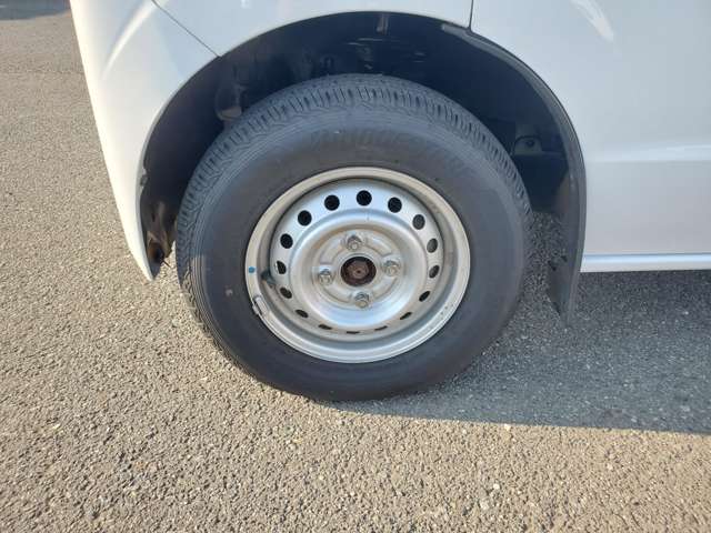 Nissan NV100 Clipper 11