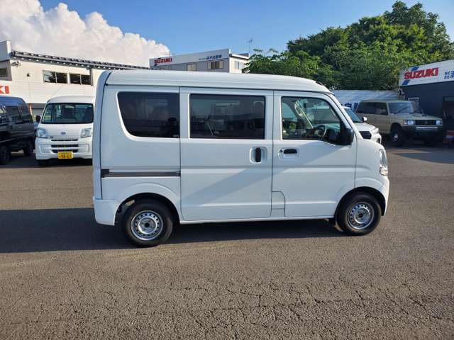 Nissan NV100 Clipper 7