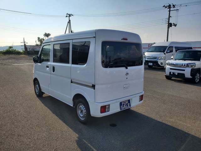 Nissan NV100 Clipper 10