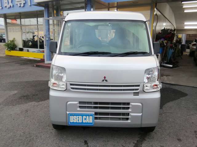 Mitsubishi Minicab Van 2