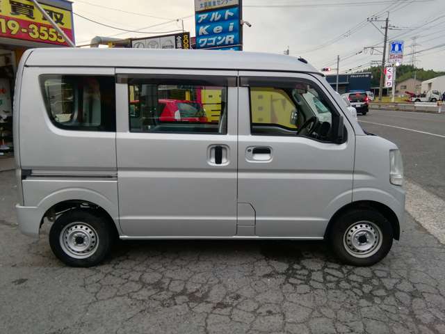 Mitsubishi Minicab Van 8