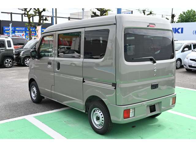 Suzuki Every 8