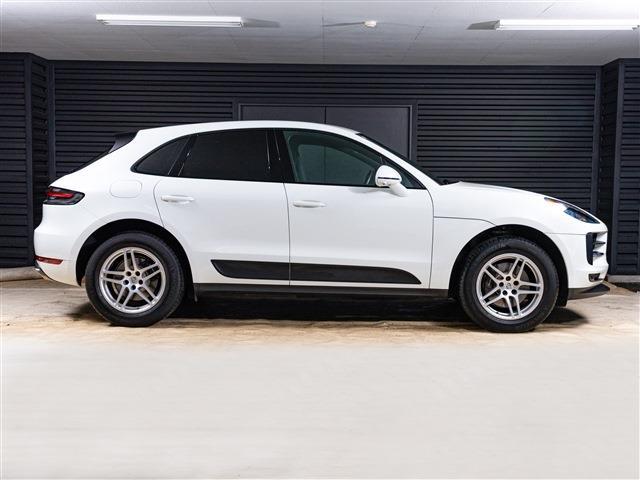 Porsche Macan 2