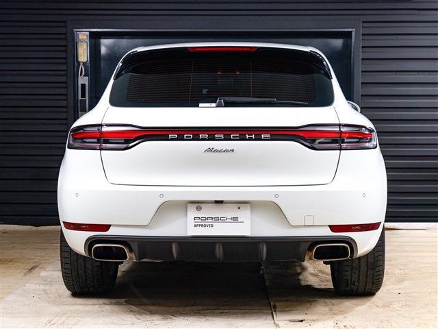 Porsche Macan 5