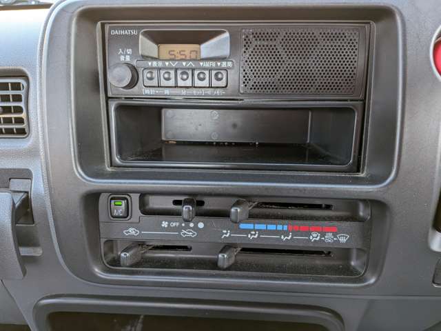 Daihatsu Hijet Truck 4
