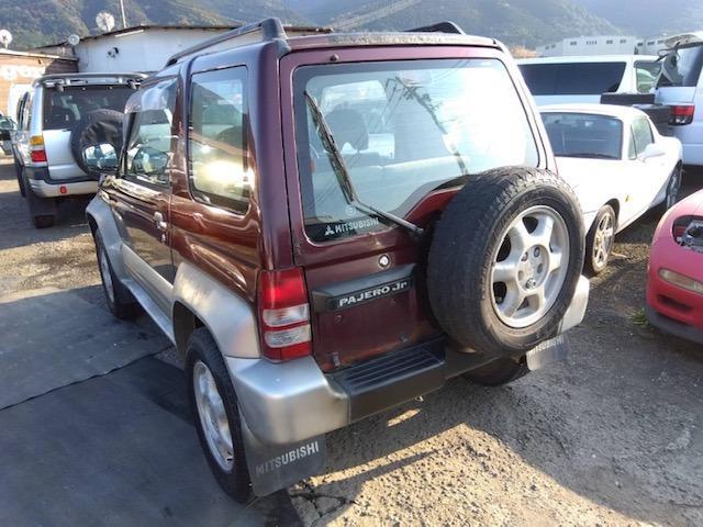 Mitsubishi Pajero Junior 2