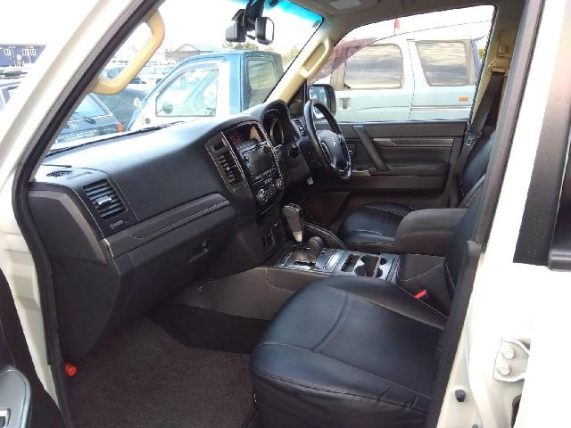 Mitsubishi Pajero 3