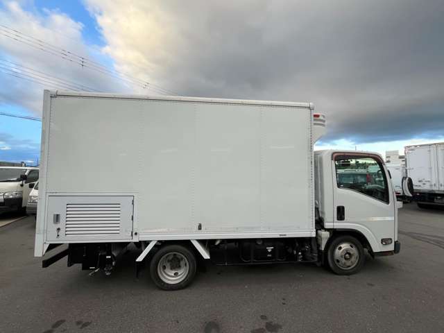 Isuzu Elf 7
