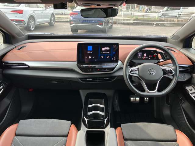 Volkswagen ID.4 8