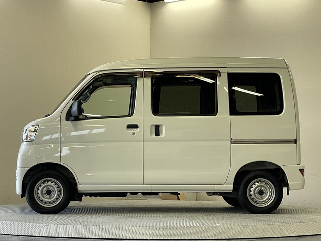 Daihatsu Hijet Cargo 10
