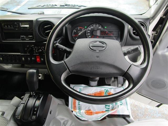 Hino Dutro 10