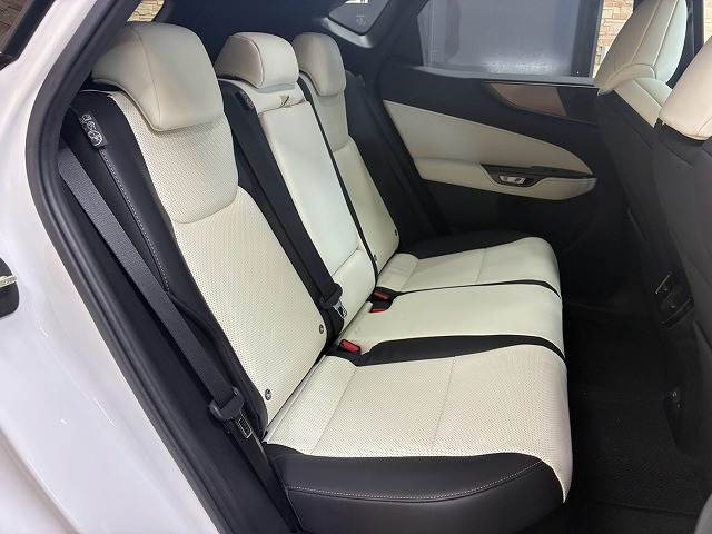 Lexus NX 12