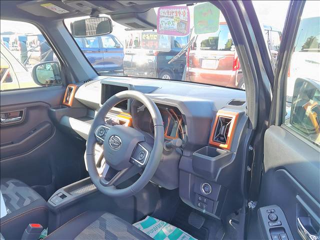 Daihatsu Taft 8