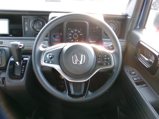 Honda N-VAN 9