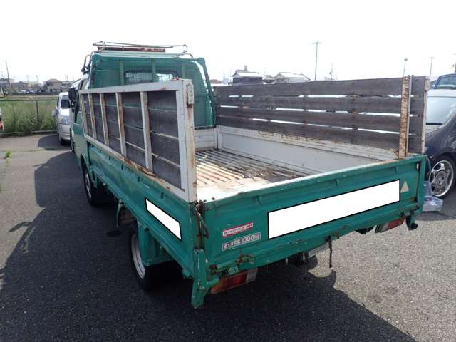 Mazda Bongo Truck 4