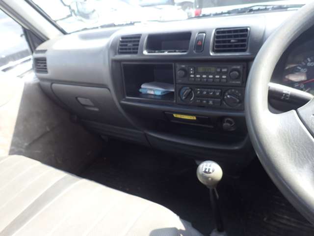 Mazda Bongo Truck 10