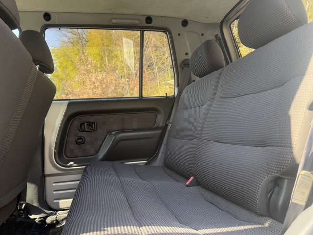 Daihatsu ネイキッド 10
