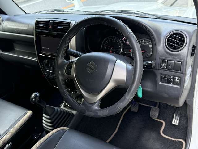 Suzuki Jimny 11