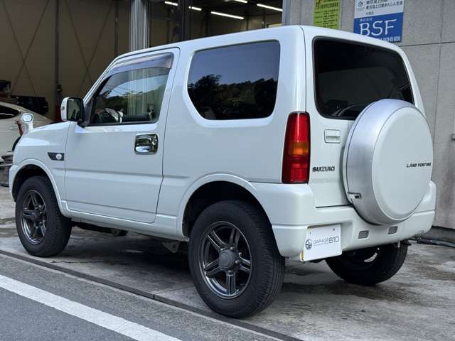 Suzuki Jimny 6