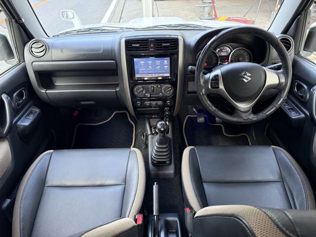 Suzuki Jimny 10