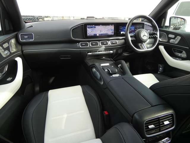 Mercedes-Benz GLE 8