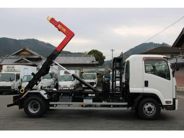 Isuzu Forward 5