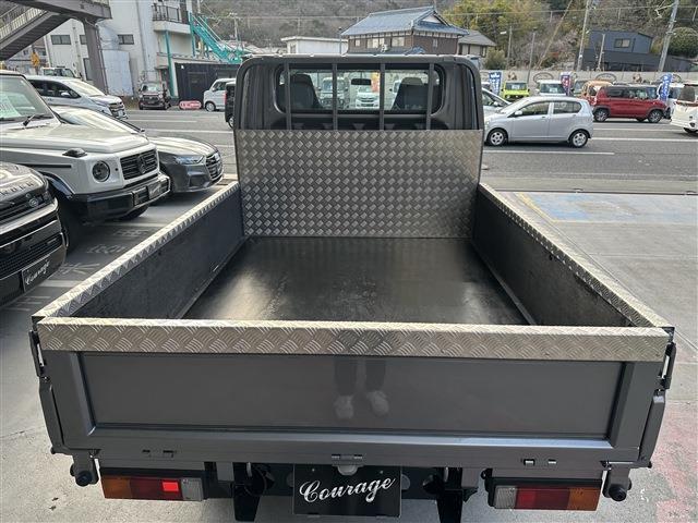 Mitsubishi Fuso Canter 11