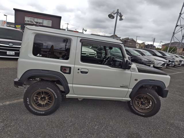 Suzuki Jimny 7