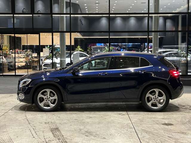Mercedes-Benz GLA-Class 3