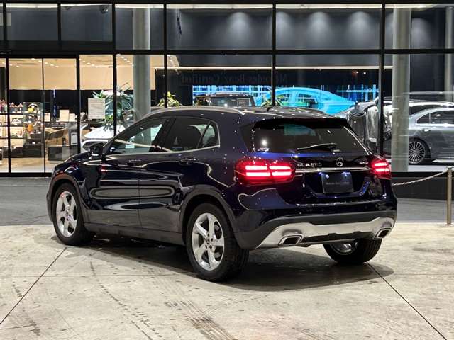 Mercedes-Benz GLA-Class 4