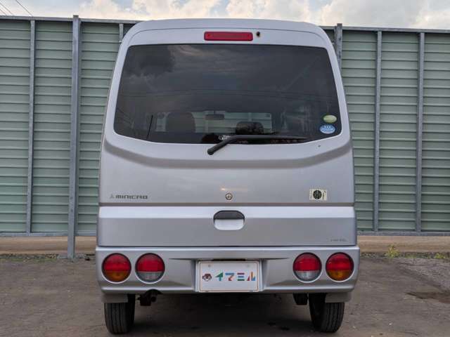 Mitsubishi Minicab Van 5