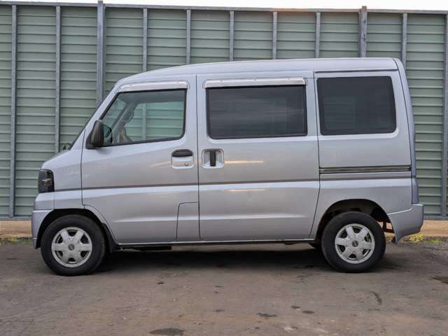 Mitsubishi Minicab Van 8