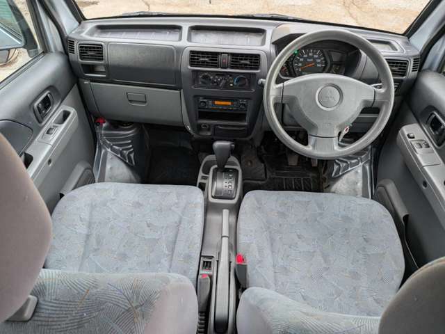 Mitsubishi Minicab Van 9