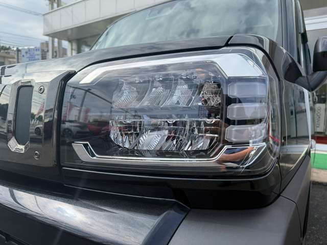 Daihatsu Taft 11