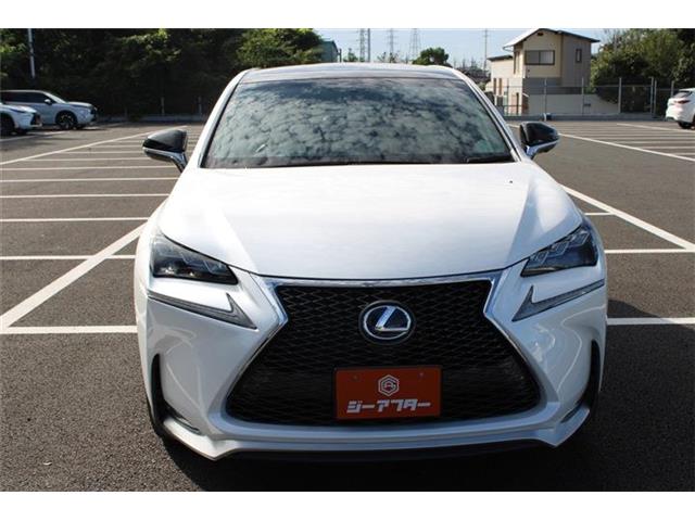 Lexus NX 3