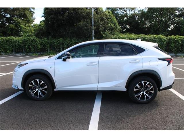 Lexus NX 9