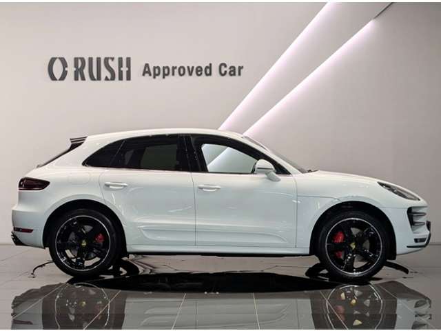 Porsche Macan 3