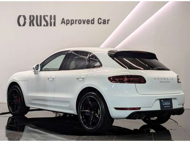 Porsche Macan 6
