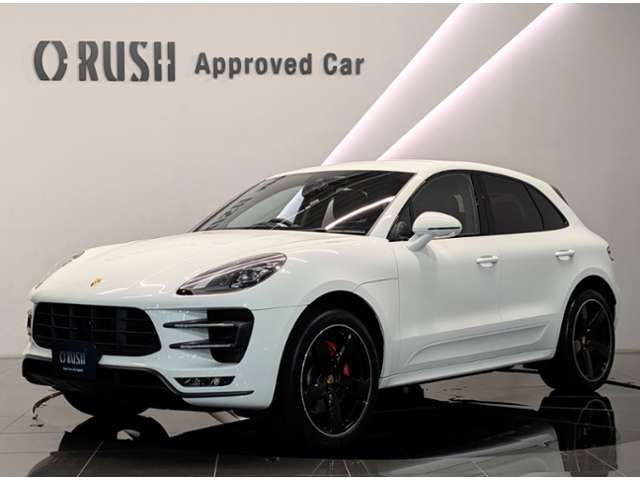 Porsche Macan 8