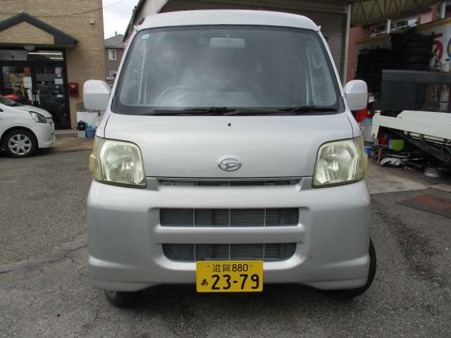 Daihatsu Hijet Cargo 3