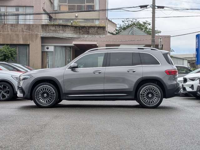 Mercedes-Benz EQB 12