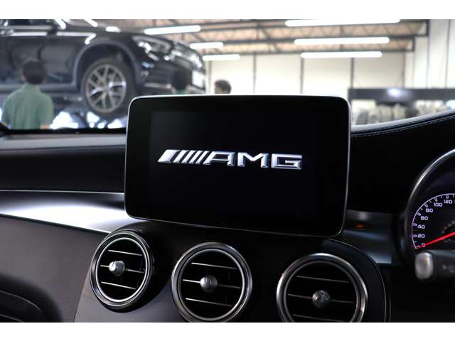 Mercedes-Benz GLC 11