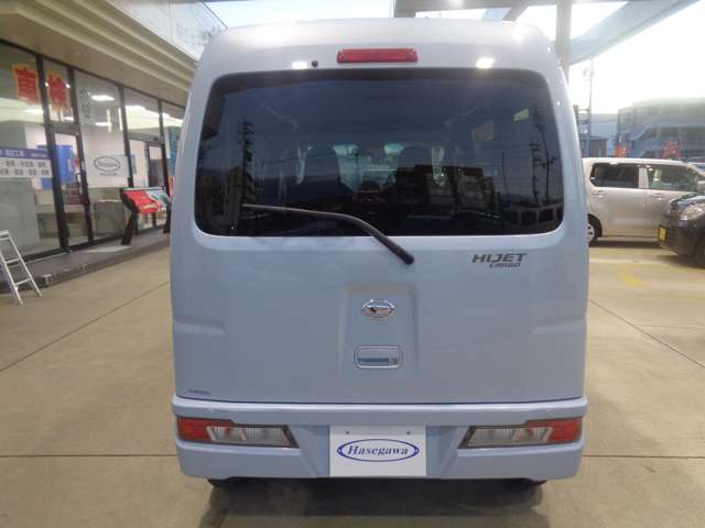 Daihatsu Hijet Cargo 9