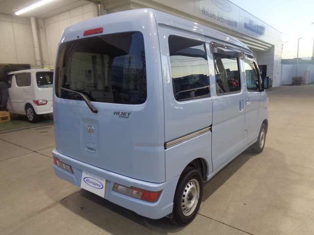 Daihatsu Hijet Cargo 10
