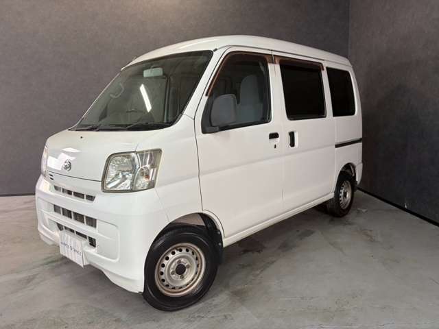 Daihatsu Hijet Cargo 6