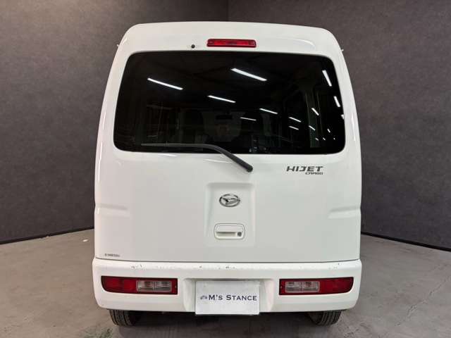 Daihatsu Hijet Cargo 9