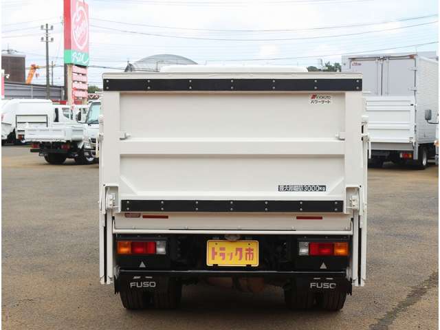 Mitsubishi Fuso Canter 10