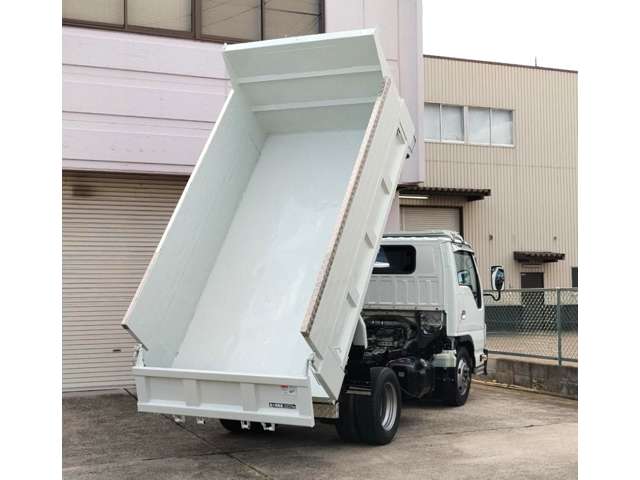 Isuzu Elf 4