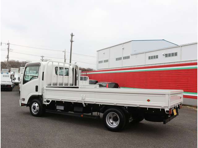Isuzu Elf 11