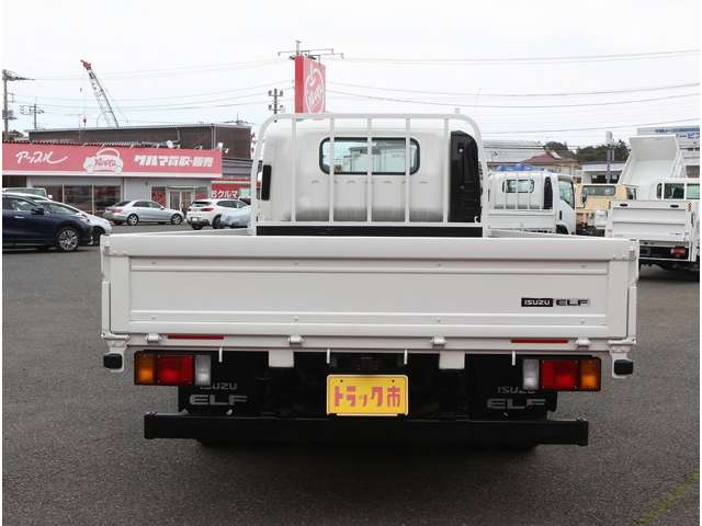 Isuzu Elf 10